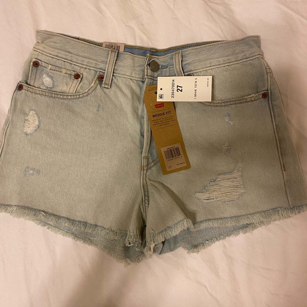 Levis Wedgie Short